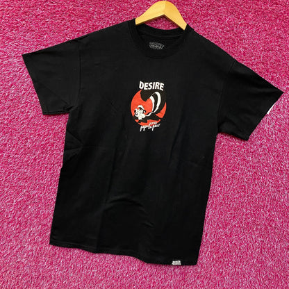 Looney Tune Pepe Le Pew Desire XOXO T-Shirt Medium