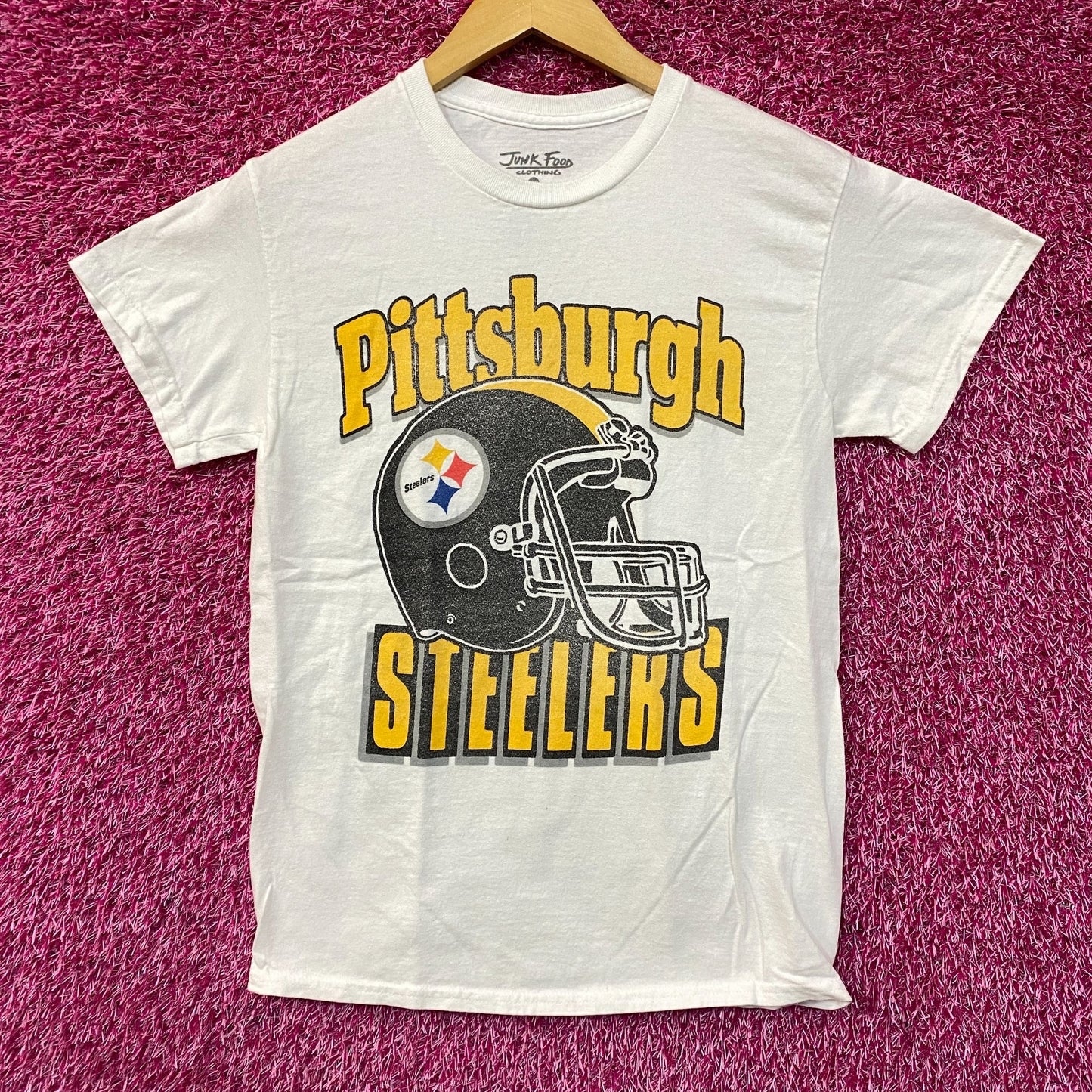 Junk Food Pittsburgh Steelers Football Helmet Logo T-Shirt XS