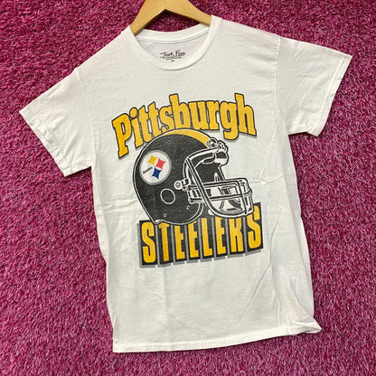 Junk Food Pittsburgh Steelers Football Helmet Logo T-Shirt XS