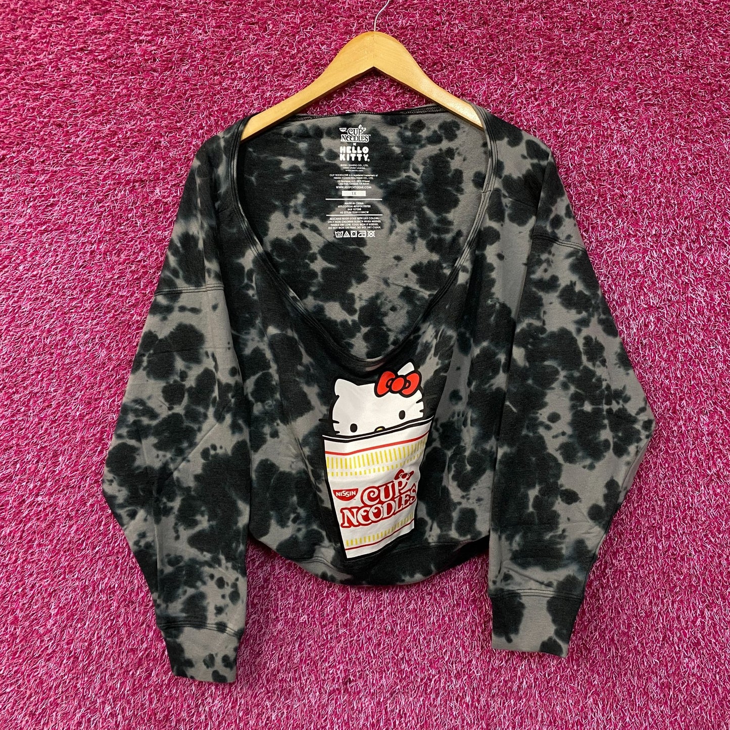 Hello Kitty X Nissin Cup noodles tiedye Crop Top size 1X