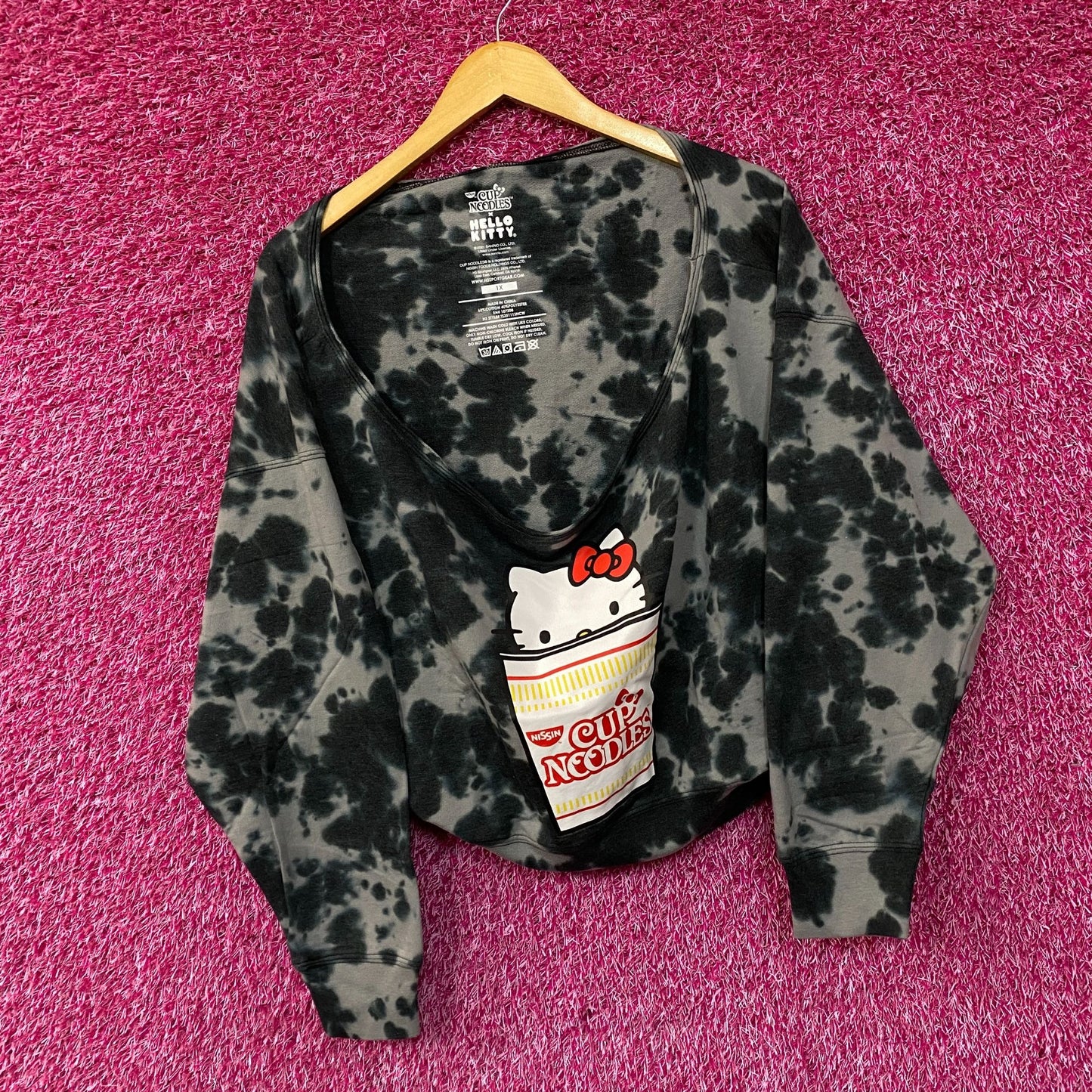 Hello Kitty X Nissin Cup noodles tiedye Crop Top size 1X