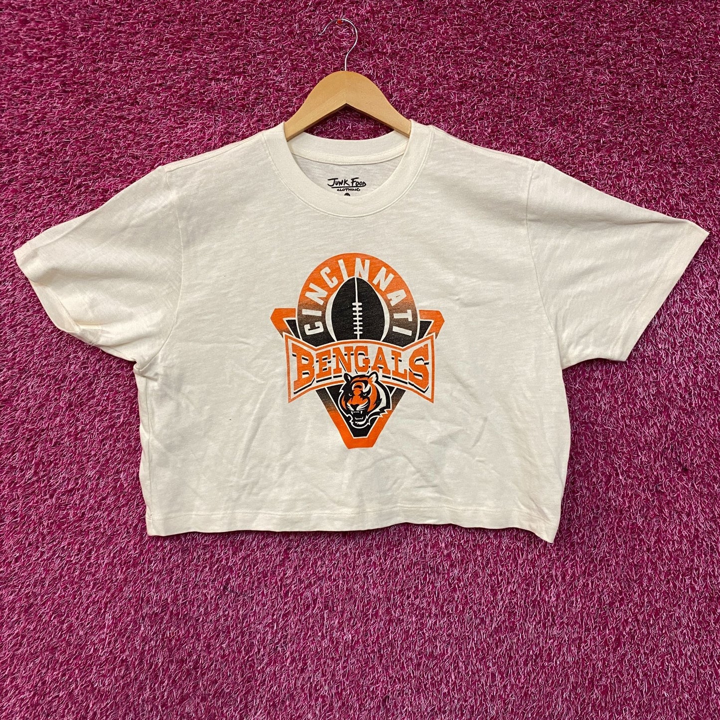 Junk Food Clothing Women's NFL Cincinnati Bengals Mock Neck Crop Tee XL