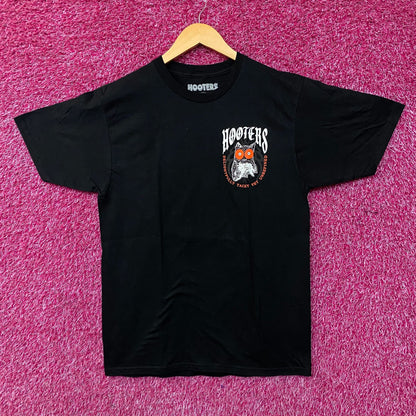 Ripple Junction Hooters Praise Happy Hour Graphic T-Shirt Medium
