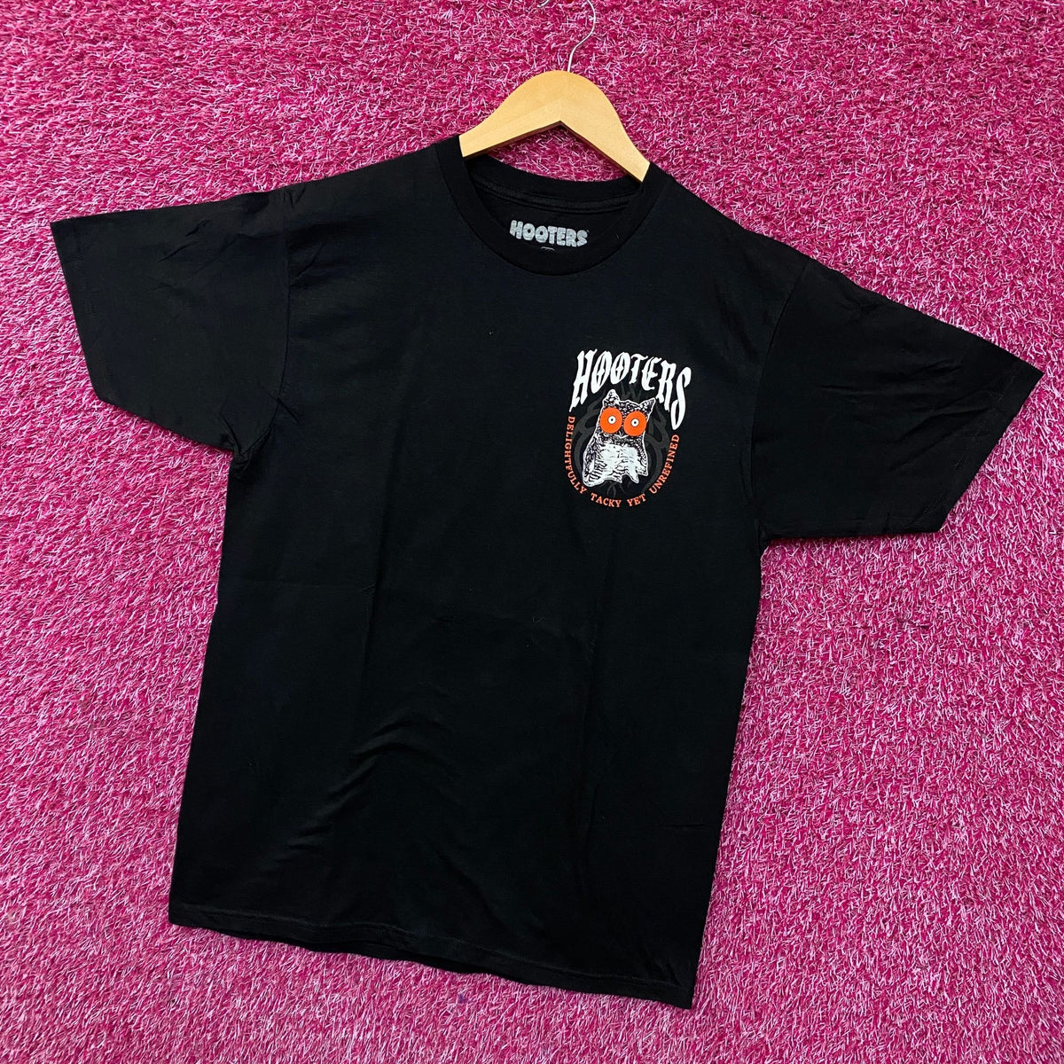 Ripple Junction Hooters Praise Happy Hour Graphic T-Shirt Medium