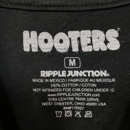 Ripple Junction Hooters Praise Happy Hour Graphic T-Shirt Medium