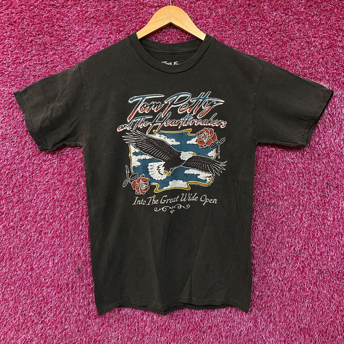Junk Food Clothing Tom Petty Eagle and The Heartbreakers Rock Band T-Shirt Small