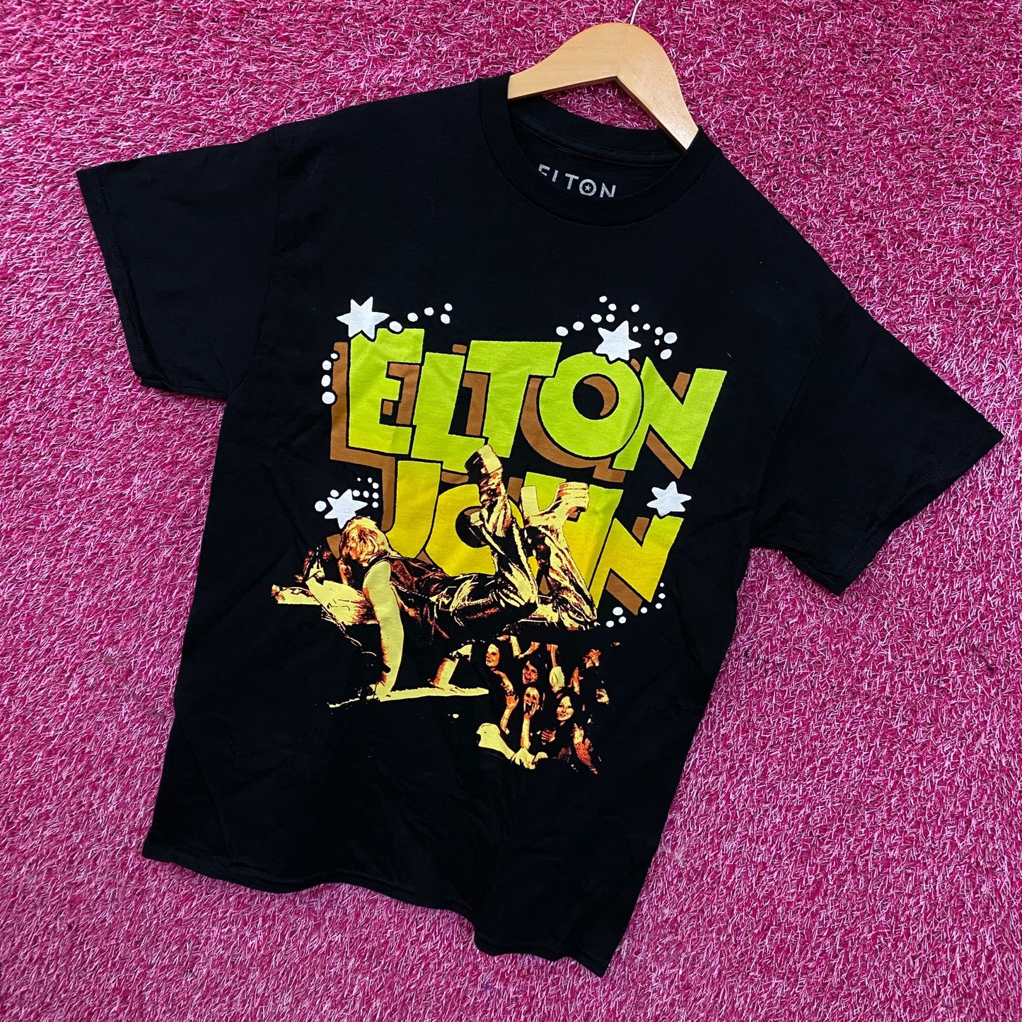 Elton John EJ Piano Handstand Photo Graphic T-Shirt Medium