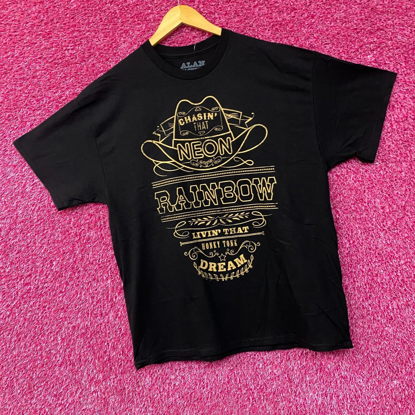 Alan Jackson Chasin That Neon Rainbow Graphic T-Shirt XL