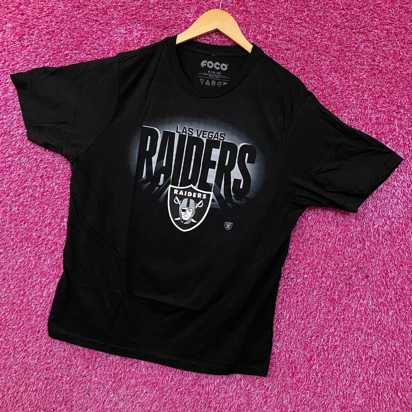 FOCO NFL Las Vegas Raiders Logo Graphic T-Shirt XL