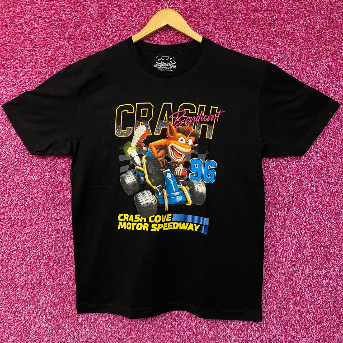 Crash Bandicoot Crash Cove Motor Speedway Graphic T-Shirt XL