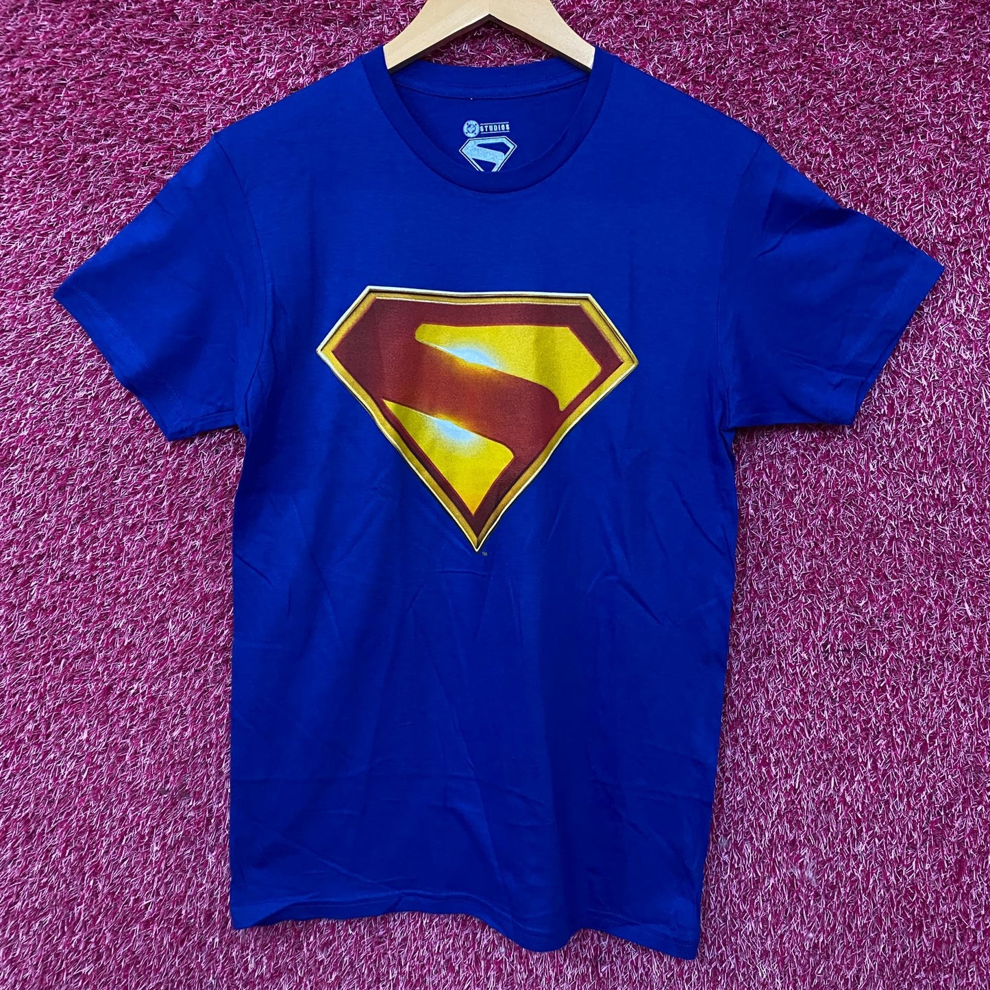 DC Comics Superman Logo Graphic T-Shirt Small