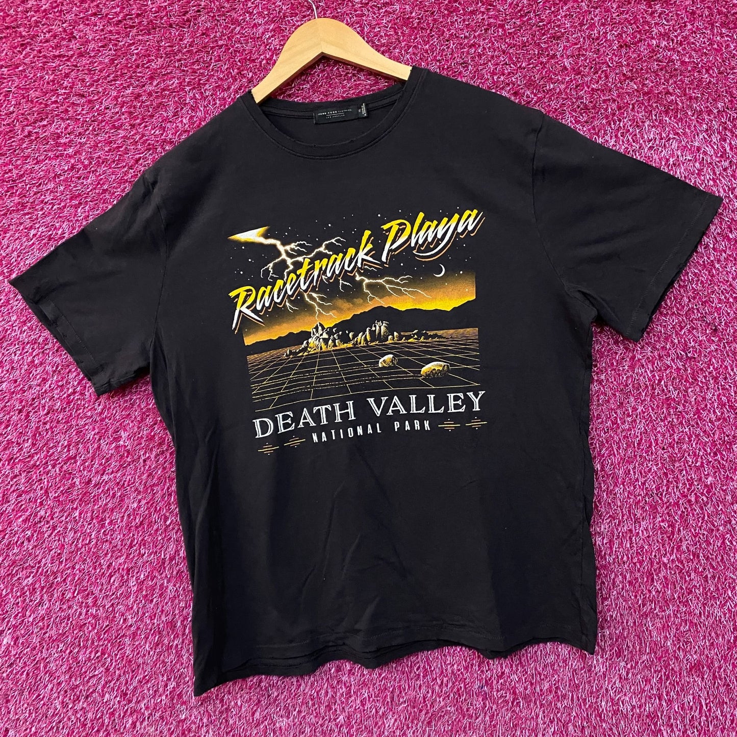 Junk Food Clothing Racetrack Playa Death Valley Women's Vintage Style Tee XL