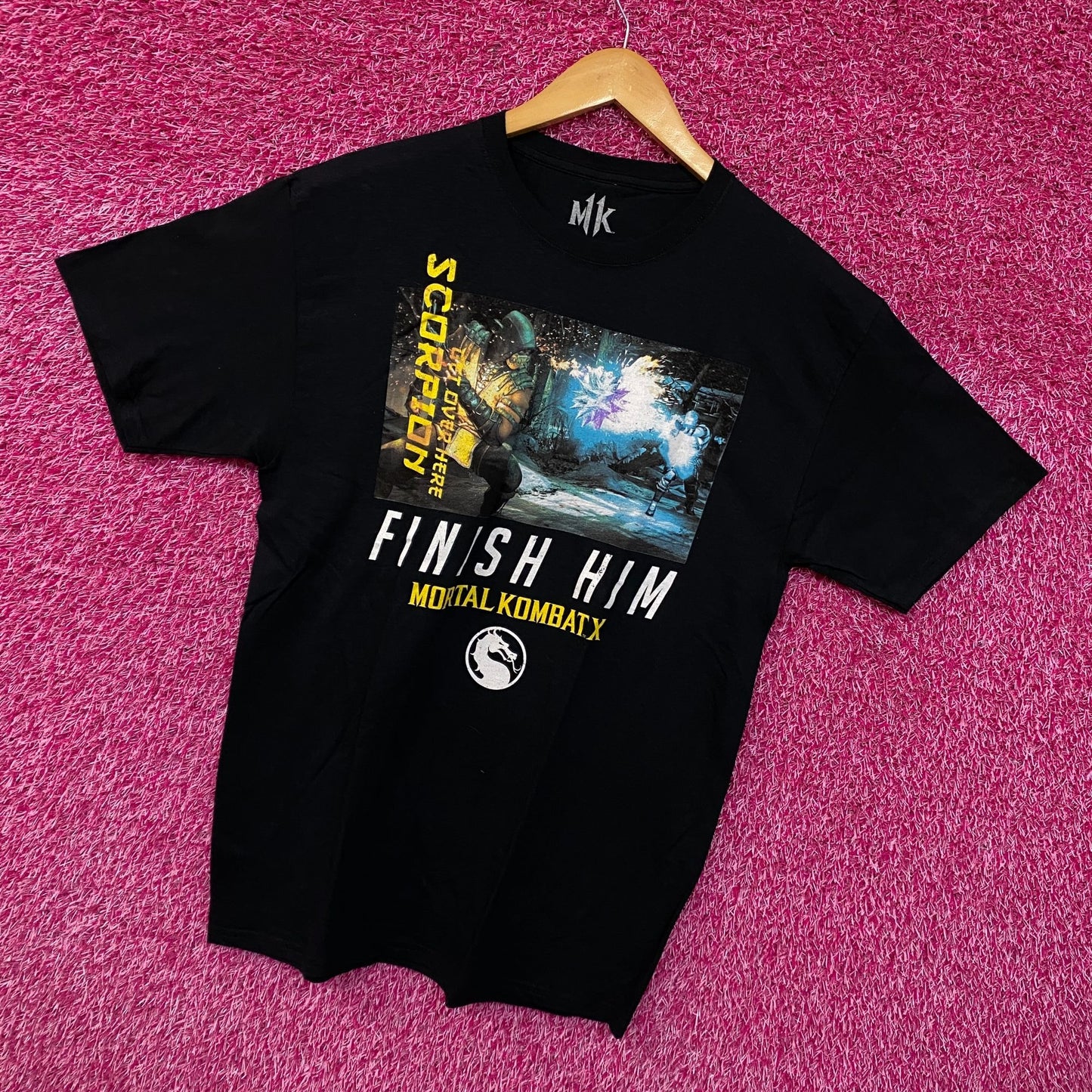 Mortal Kombat Scorpion Vs Sub Zero Tshirt size medium