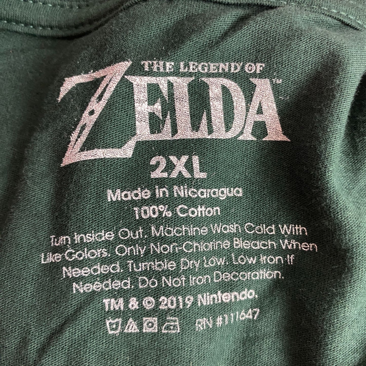 The Legend Of Zelda Hyrule Shield graphic Design T-Shirt 2XL