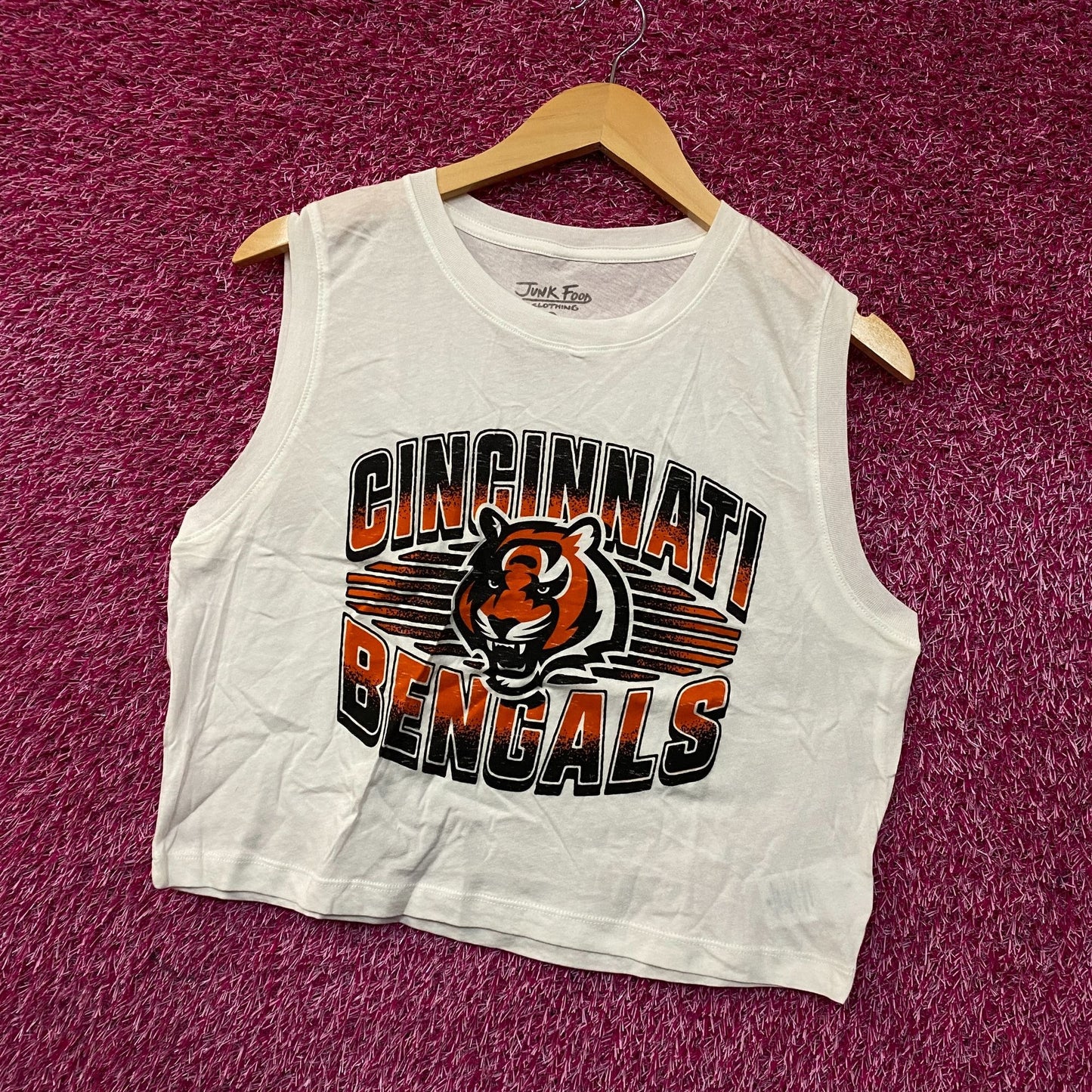 Junk Food Clothing NFL Cincinnati Bengals Cropped Sleeveless T-Shirt Medium