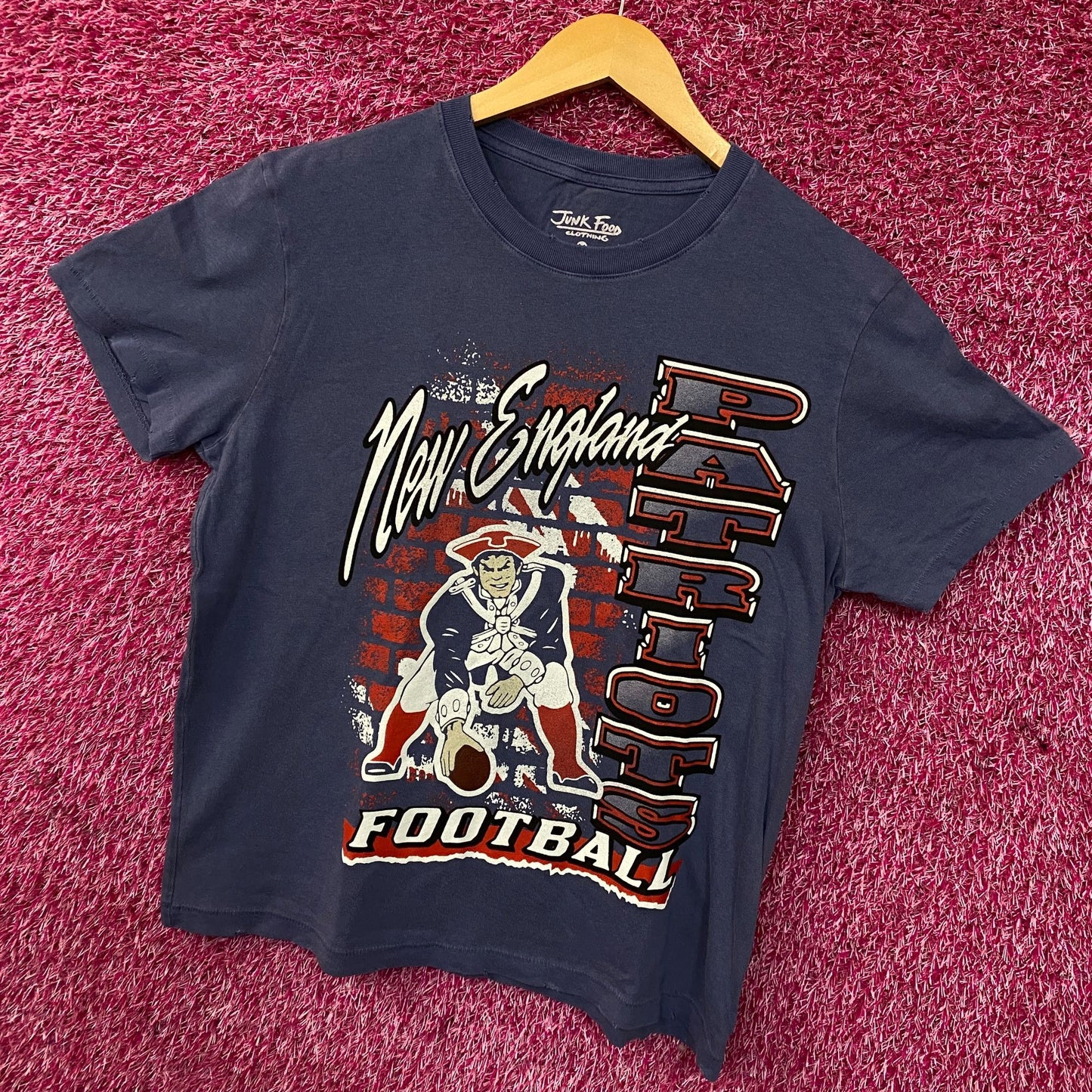 Junk Food Clothing New England Patriots Brick Vintage Style Women's Tee Medium