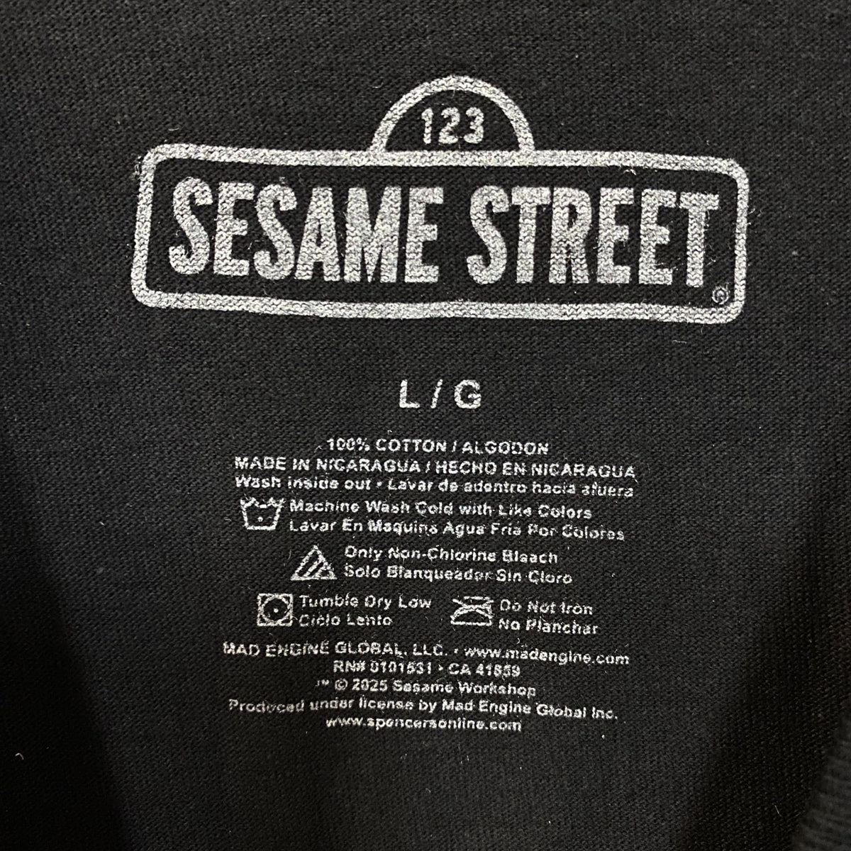Sesame Street Oscar The Grouch Retro Graphic T-Shirt Large