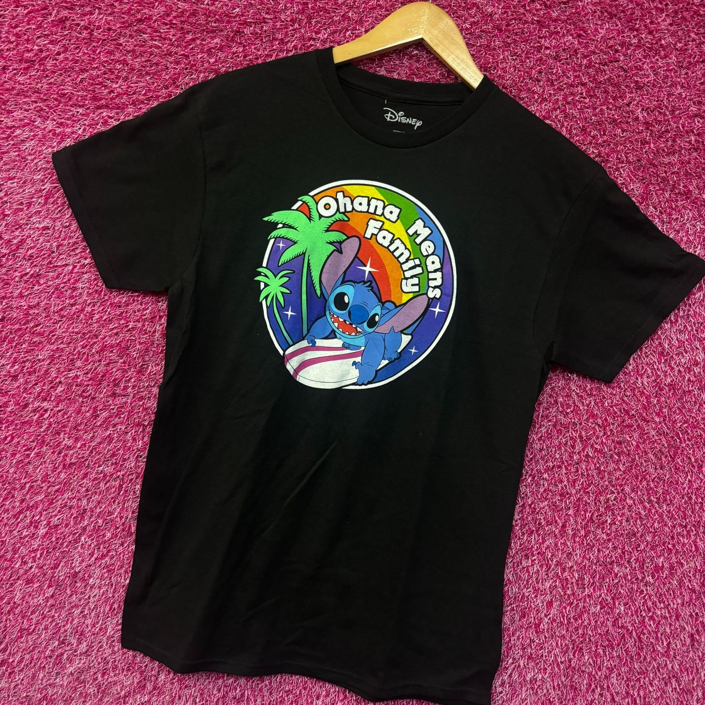 Lilo and Stitch Ohana Means Family tshirt size medium