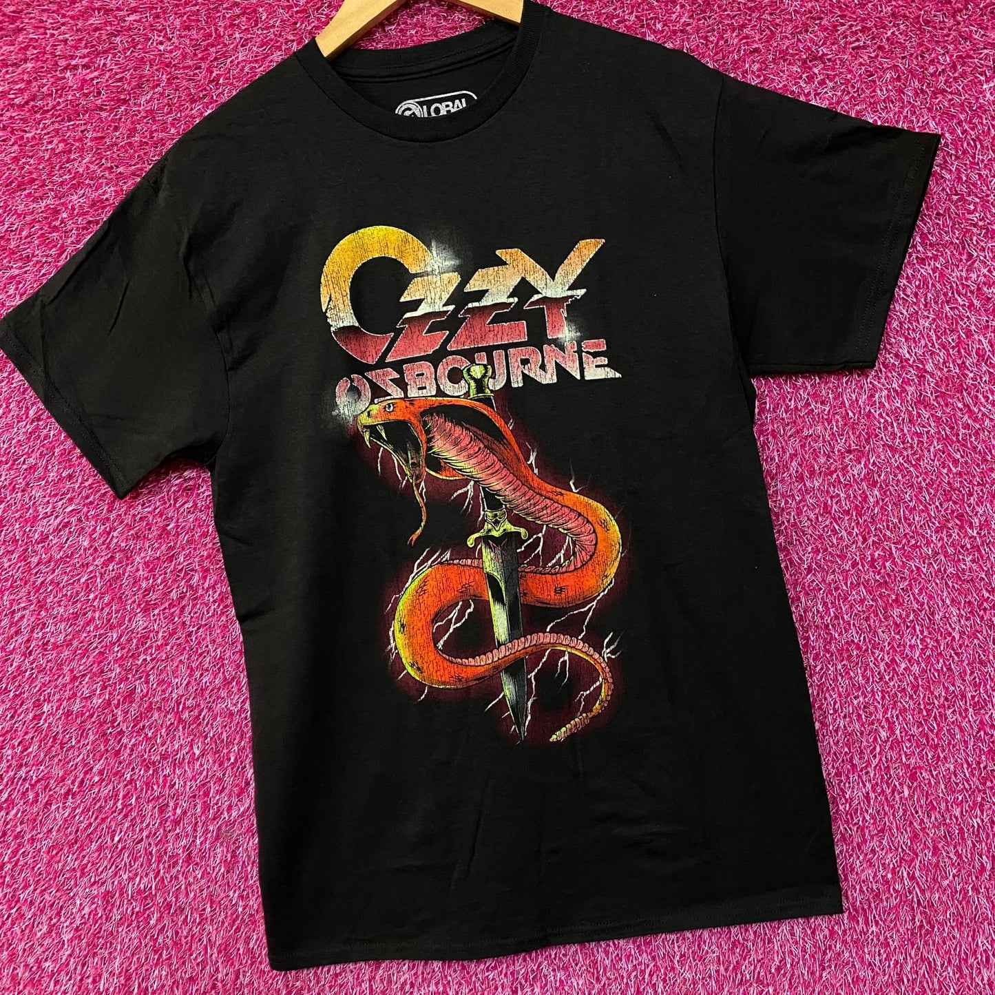 Ozzy Ozbourne Cobra Graphic Design T-Shirt Medium