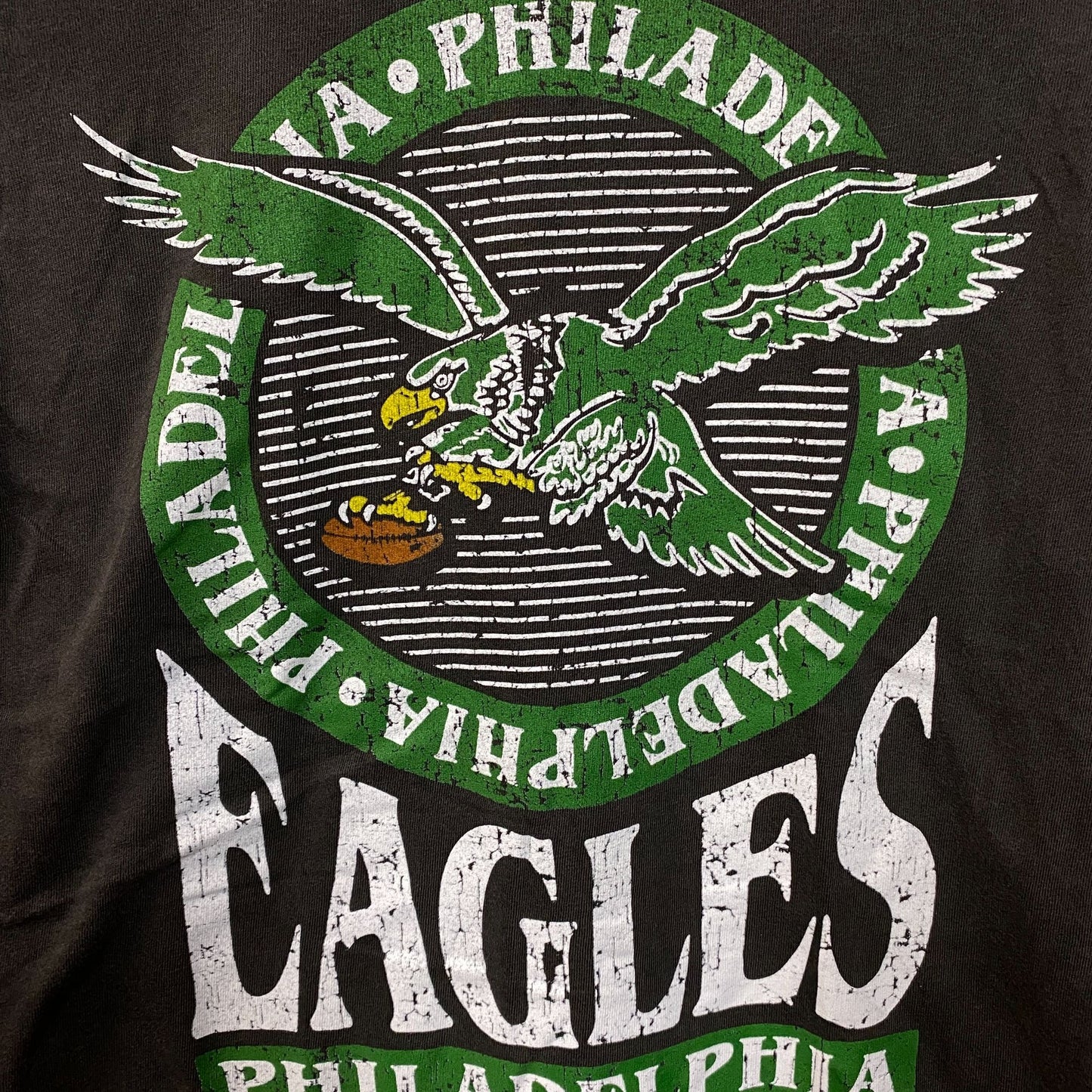 Junk Food Clothing Philadelphia Eagles Crest Vintage Style Tee Small