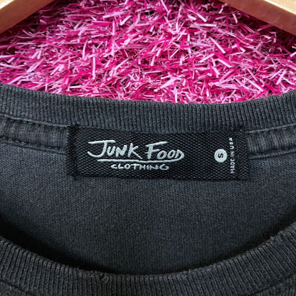 Junk Food Clothing Philadelphia Eagles Crest Vintage Style Tee Small