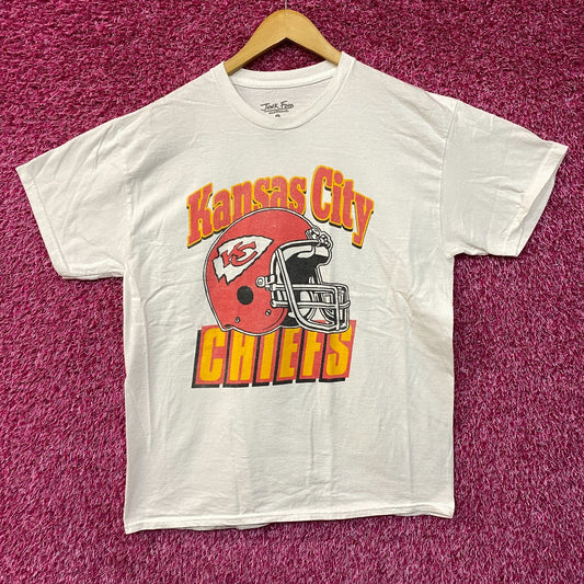 NFL Kansas City Chief Vintage Style Helmet Logo Football T-Shirt Small