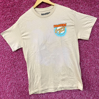 Hooters Country Club Delightfully Tacky Since 83 T-Shirt Medium