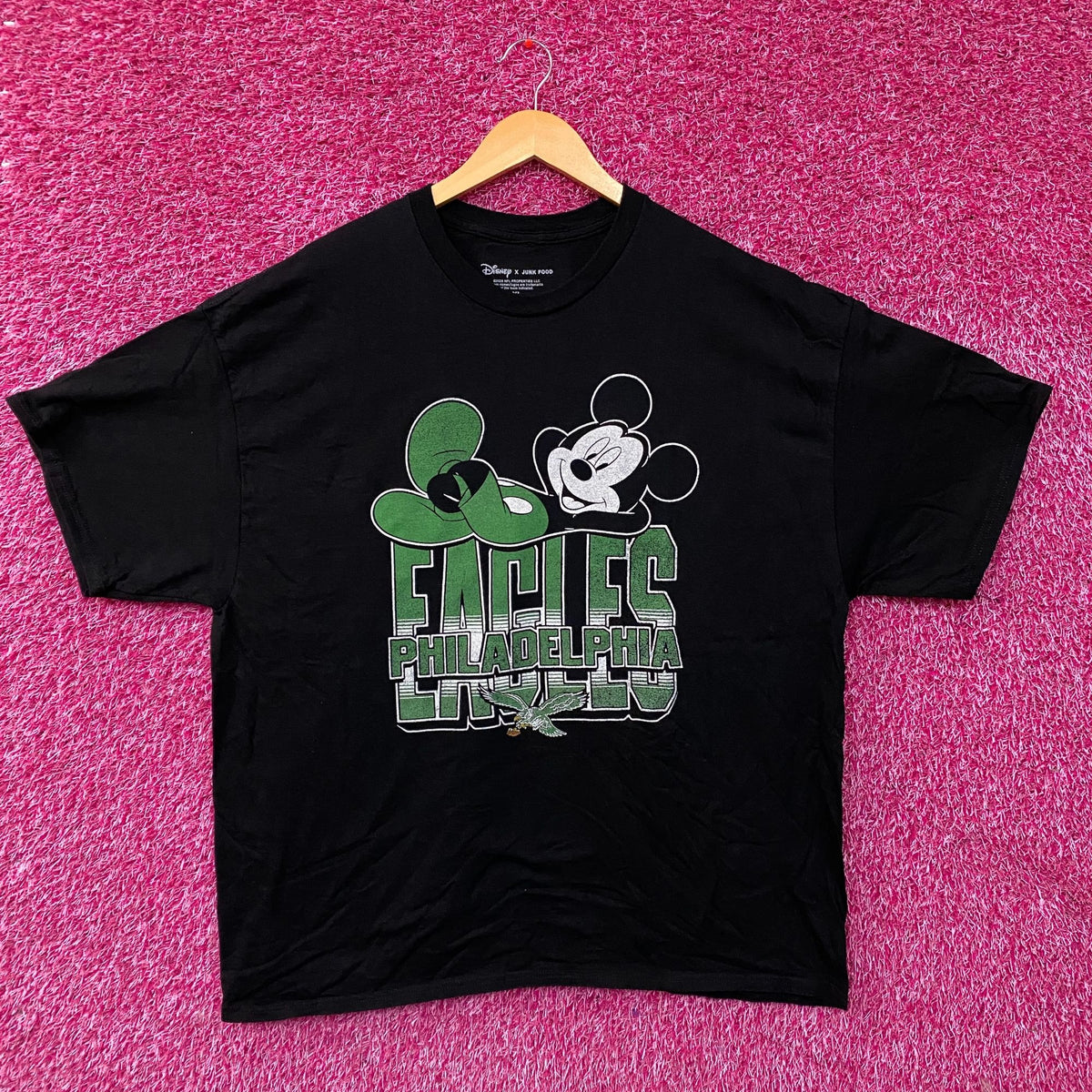 Disney x Junk Food NFL Philadelphia Eagles Mickey Mouse Graphic T- Shirt XL