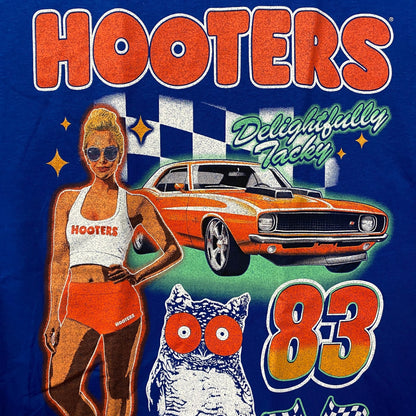 Hooters Delightfully Tacky Racing 83 Watch The Curves T-shirt Medium