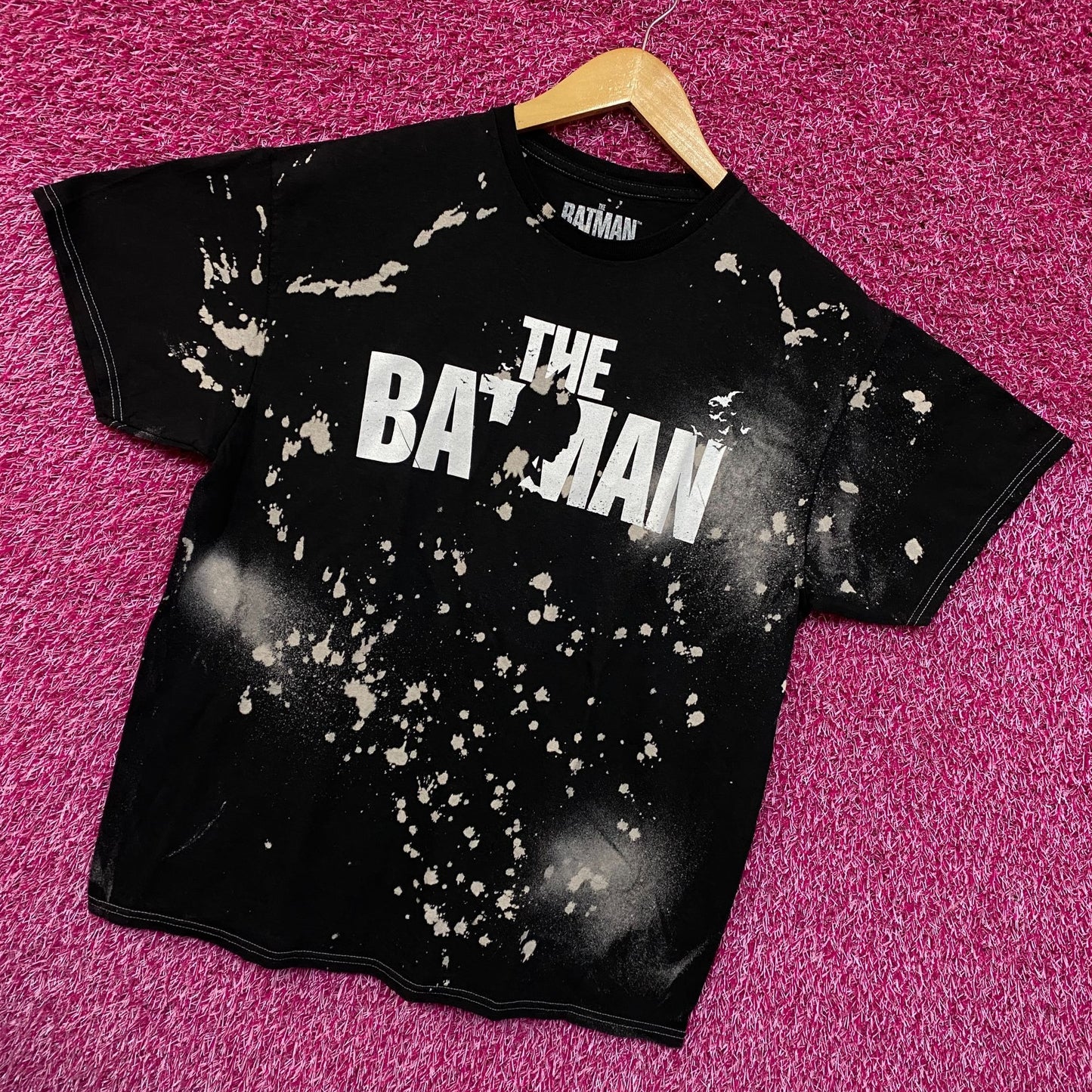 The Batman Silhouette Spell-Out Movie Poster Splatter Dye L