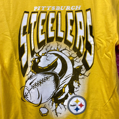 Junk Food Pittsburgh Steelers Football tshirt size Medium