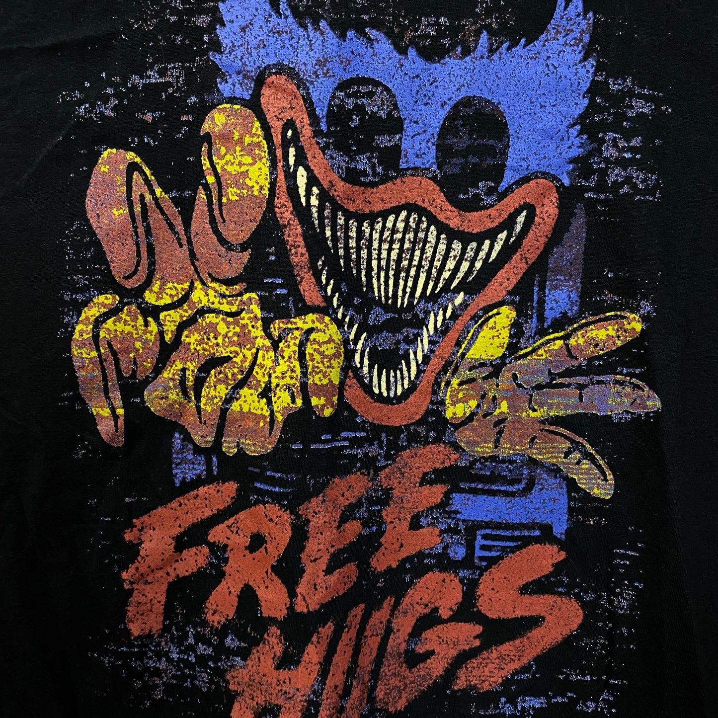 Poppy Playtime Huggy Wuggy "Free Hugs" Graphic T-Shirt Medium