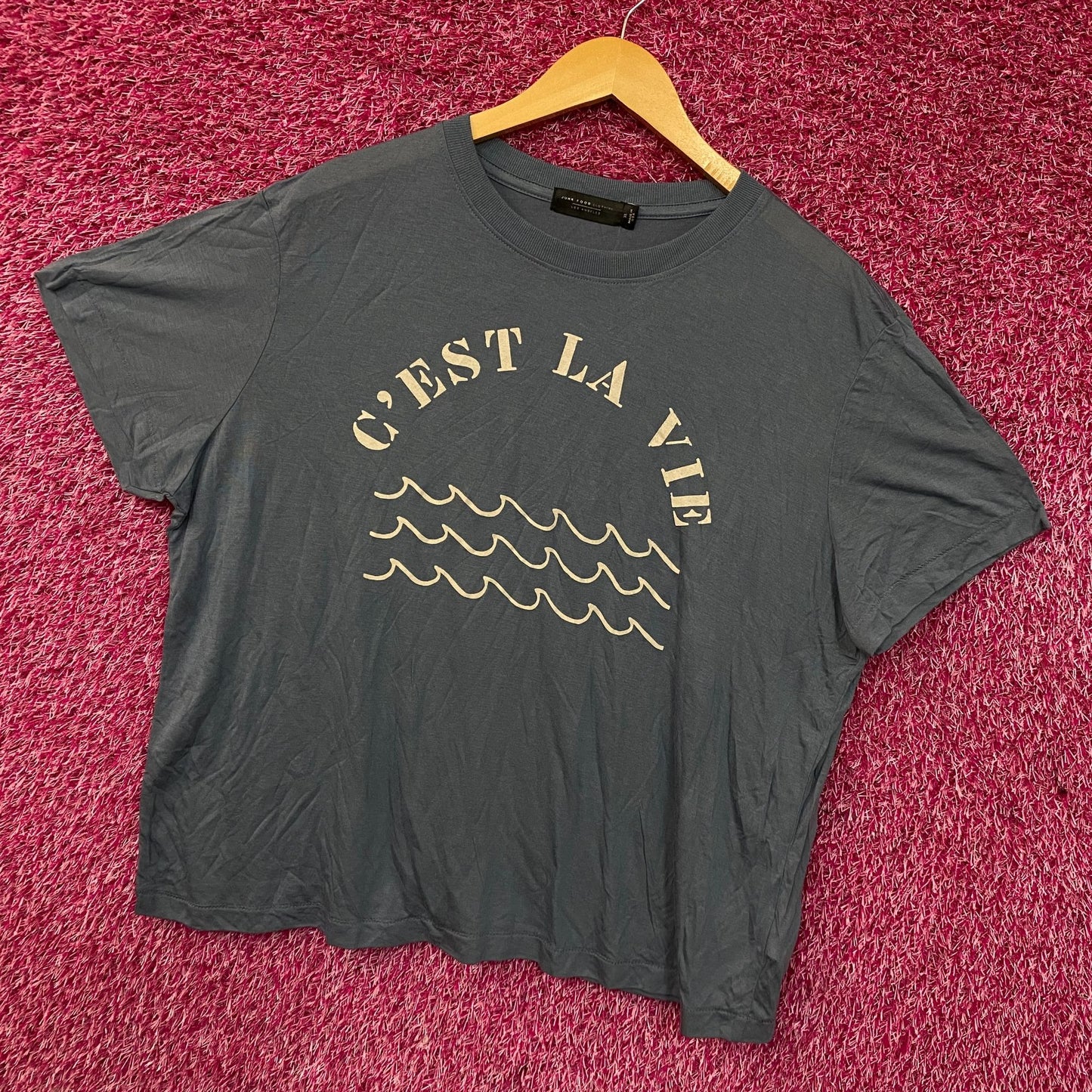 Junk Food Clothing C'est La Vie Vintage Tissue Women's Tee XL