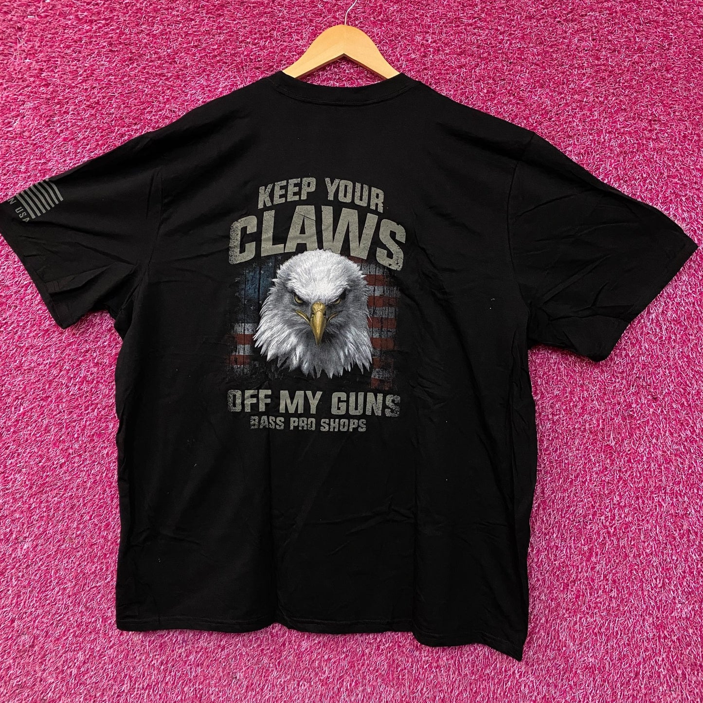 Bass Pro Shops "Claws Off My Guns" Graphic T-Shirt 3XL