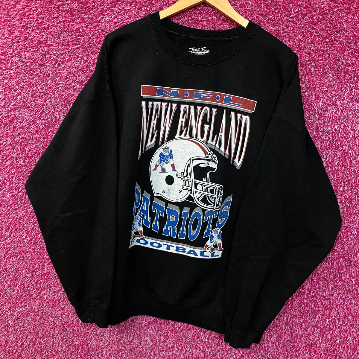 Junk Food Clothing New England Patriots NFL Helmet Flea Market Crew Fleece XL