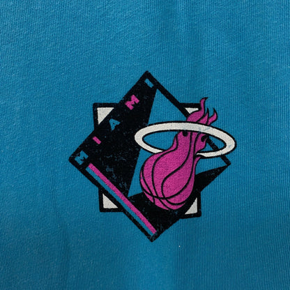 Junk Food Clothing Miami Heat Retro-Style Graphic T-Shirt Small