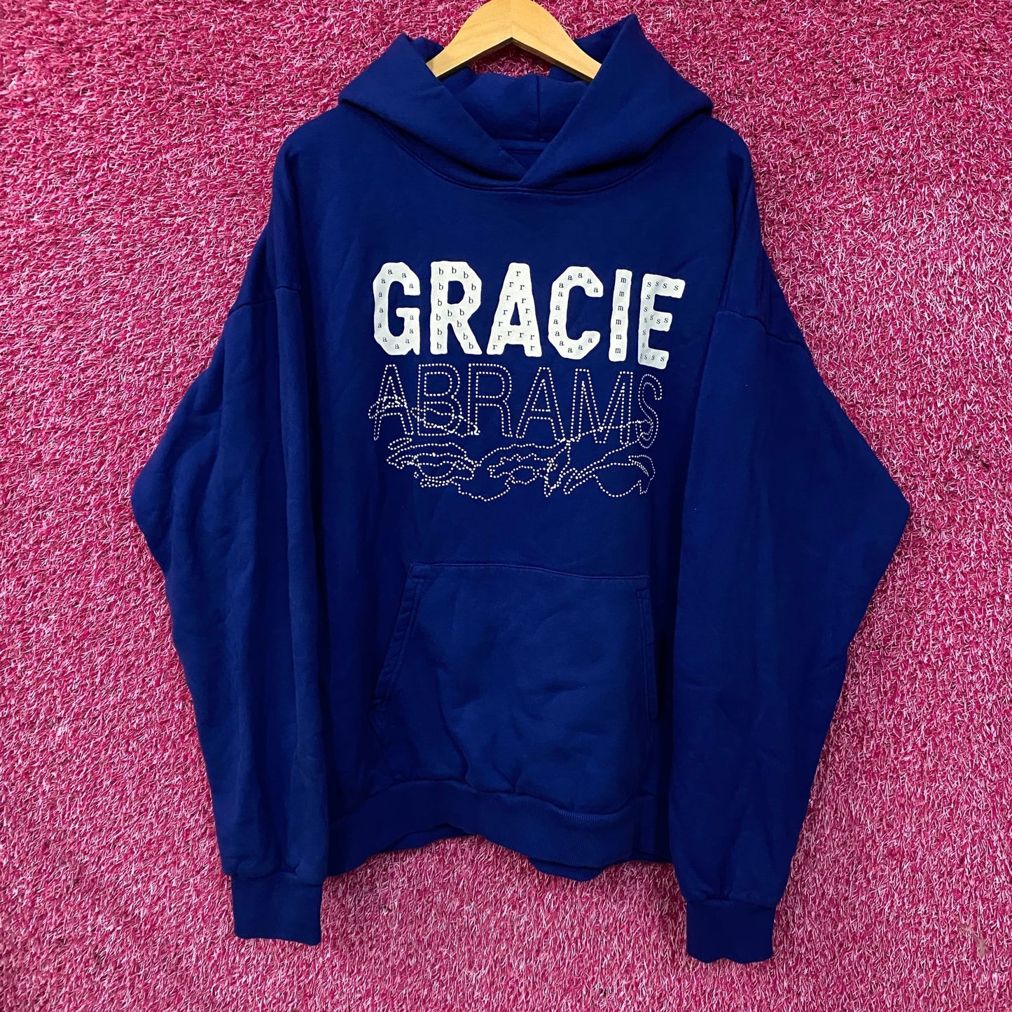 Gracie Abrams Letter Repeat Graphic Pullover Hoodie 2XL