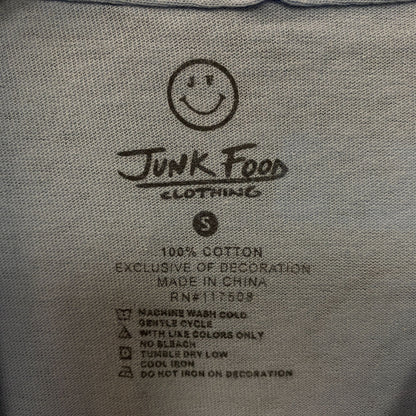 Peanuts "Country Club" Snoopy Graphic T-Shirt Small