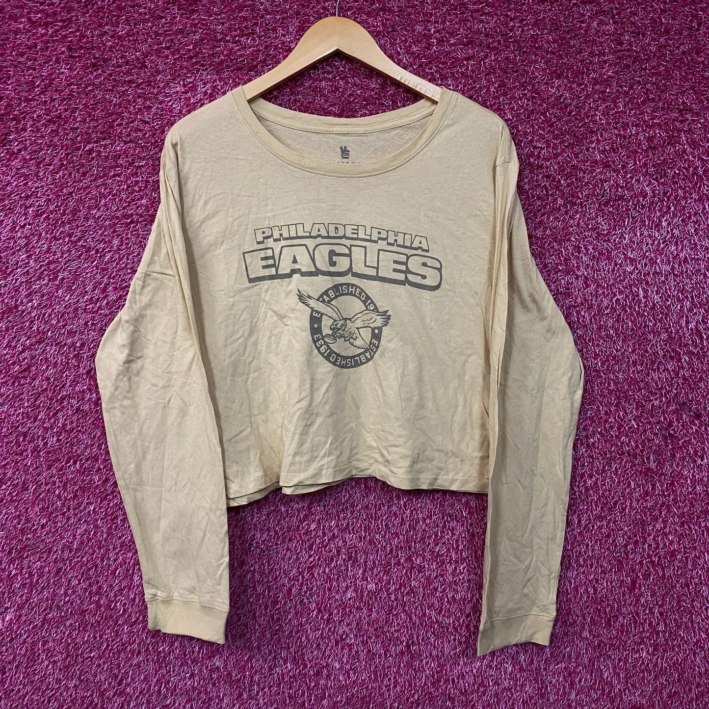 Junk Food Clothing Philadelphia Eagles Women's Brown Cropped Long-Sleeve Tee XL