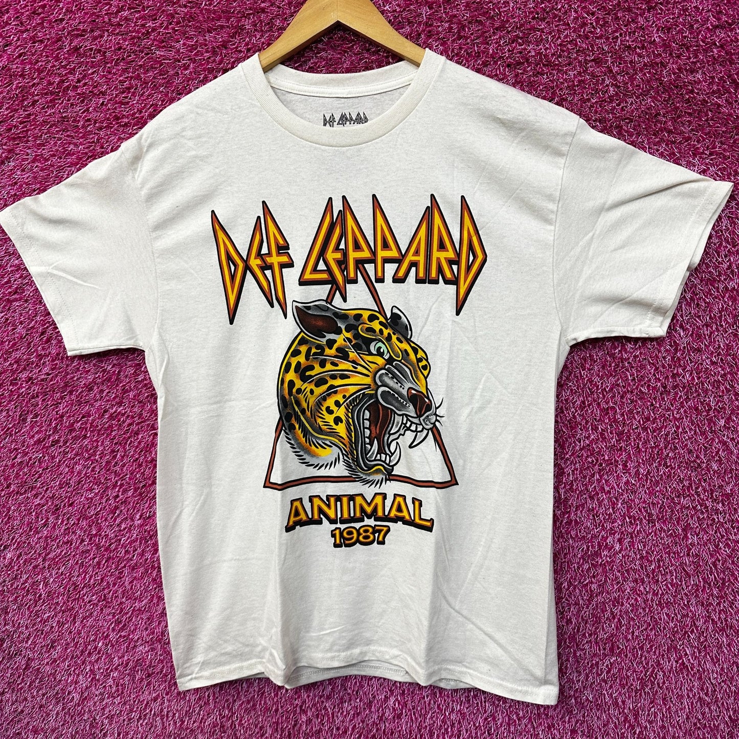 Def Leppard Animal 1967 Rock Tour Tshirt size Large
