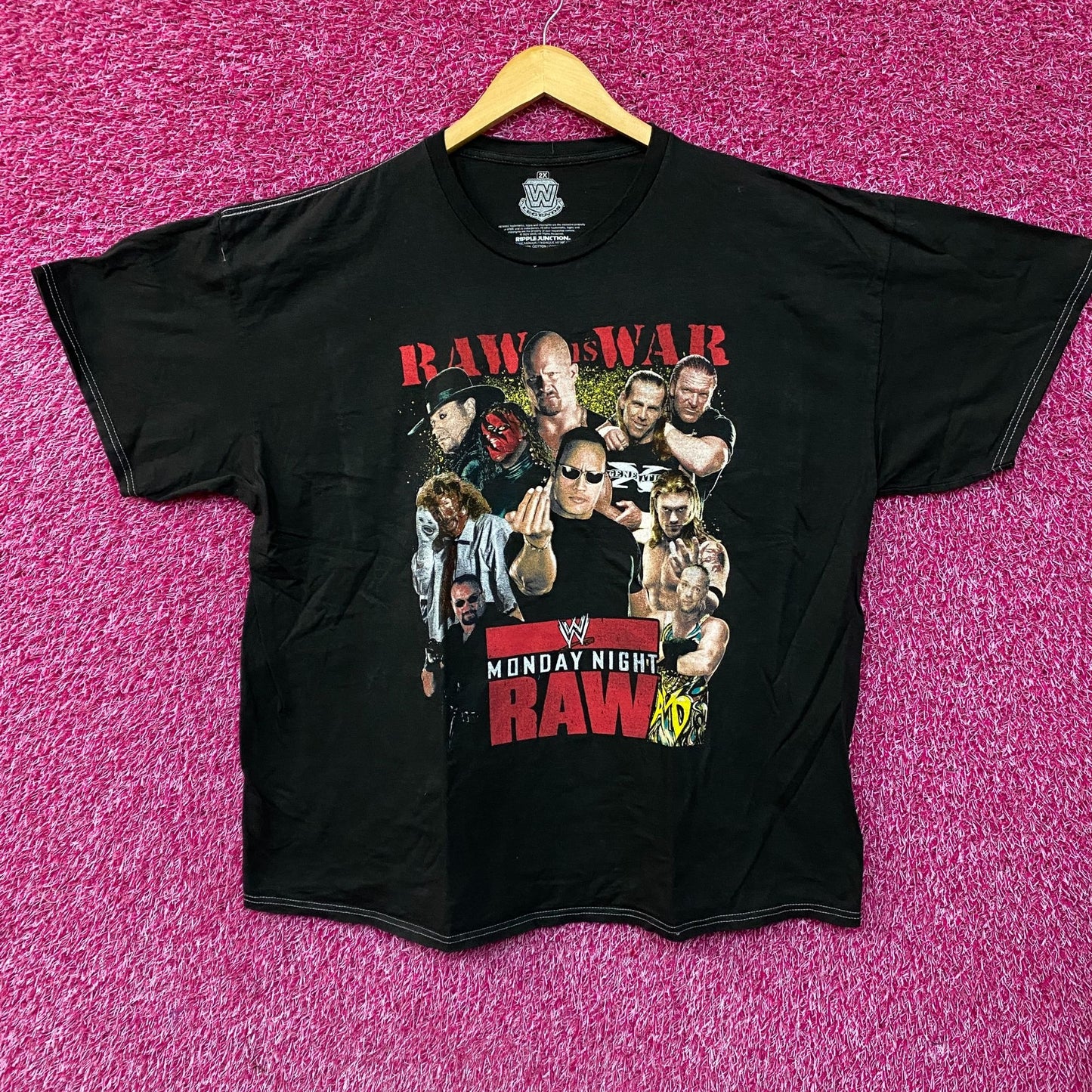 WWE Monday Night Raw Poster Raw is War T-Shirt 2X