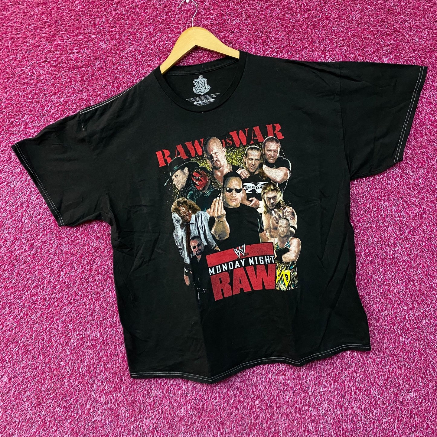 WWE Monday Night Raw Poster Raw is War T-Shirt 2X