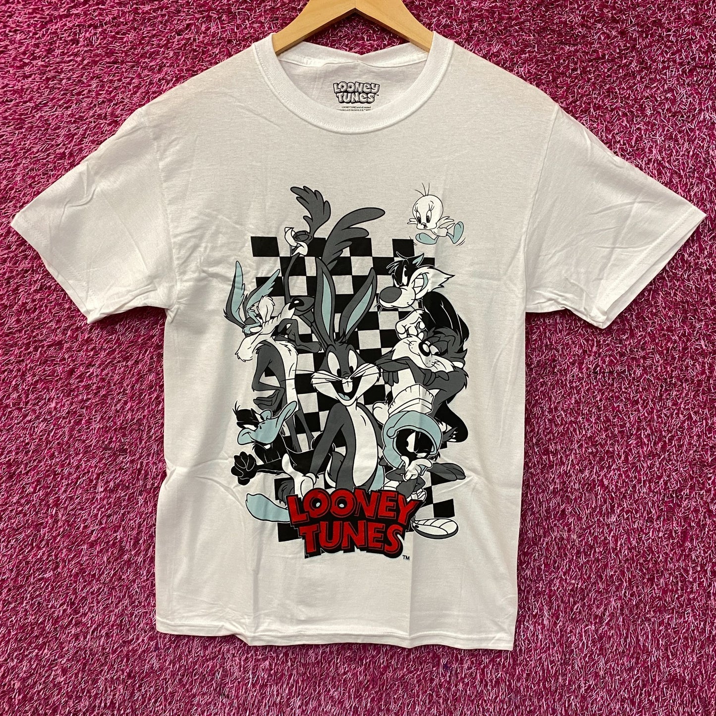 Looney Tunes Bugs Bunny and Friends Characters Checkered T-Shirt XS