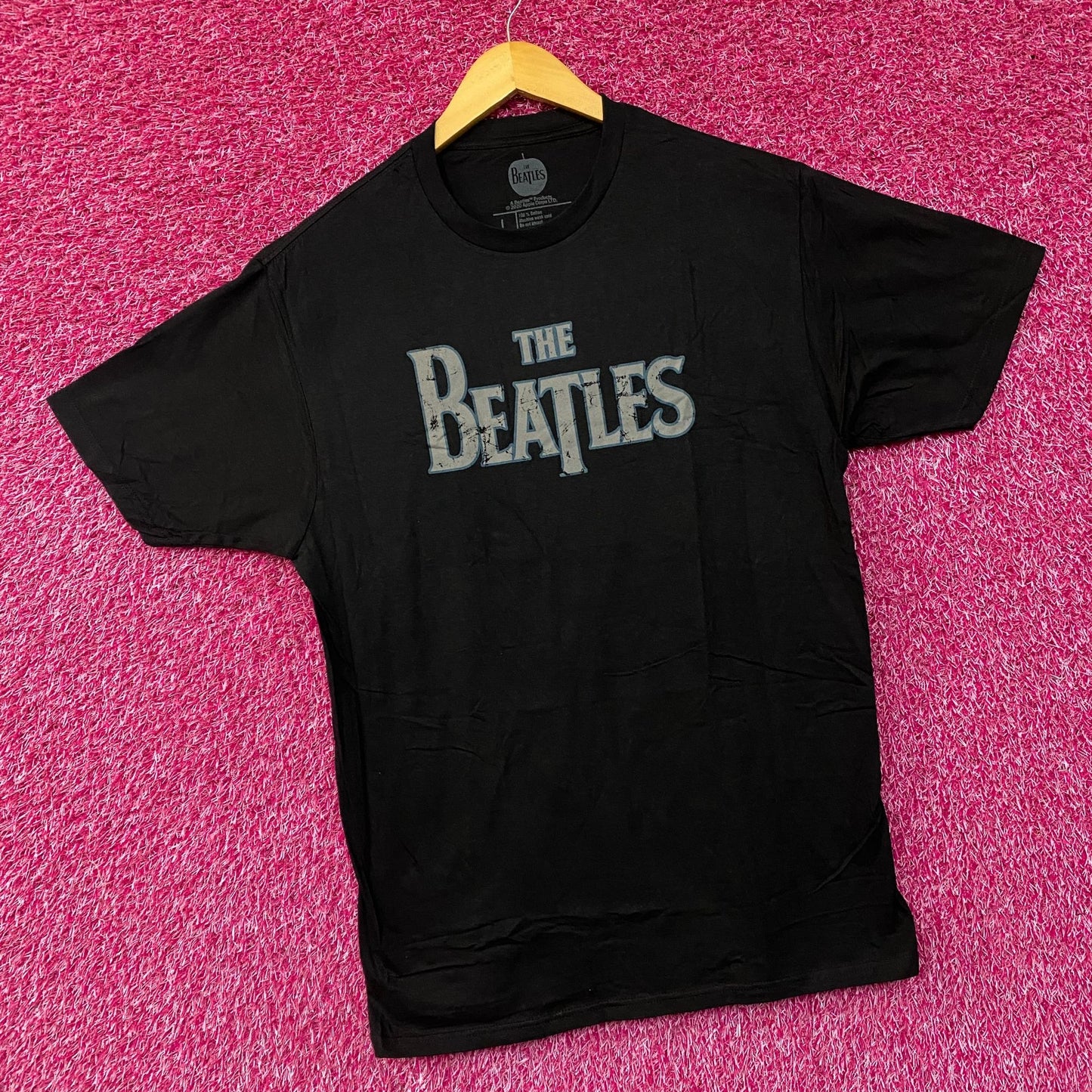 The Beatles Logo Vintage Style Graphic Design T-Shirt Large