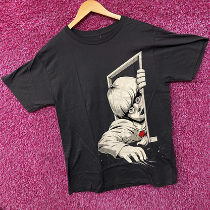 The Conjuring Annabelle Doll Graphic T-Shirt Medium