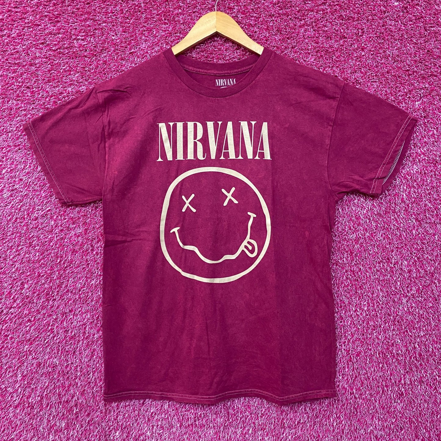 Nirvana Neverming Grunge Magenta Rock Tee Large