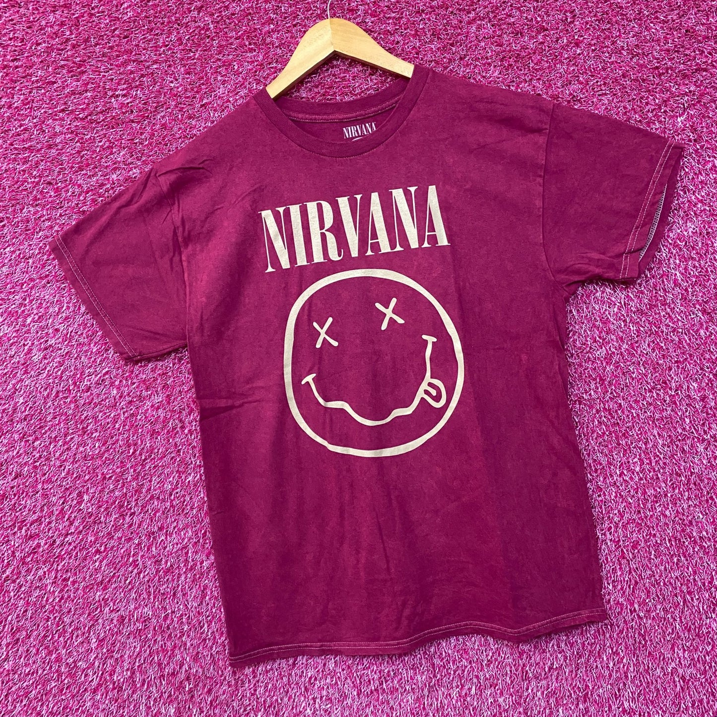 Nirvana Neverming Grunge Magenta Rock Tee Large