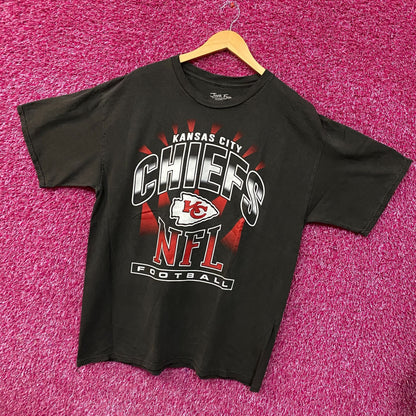 Junk Food Clothing NFL Kansas City Chiefs Football Chrome Flea Market Tee Medium
