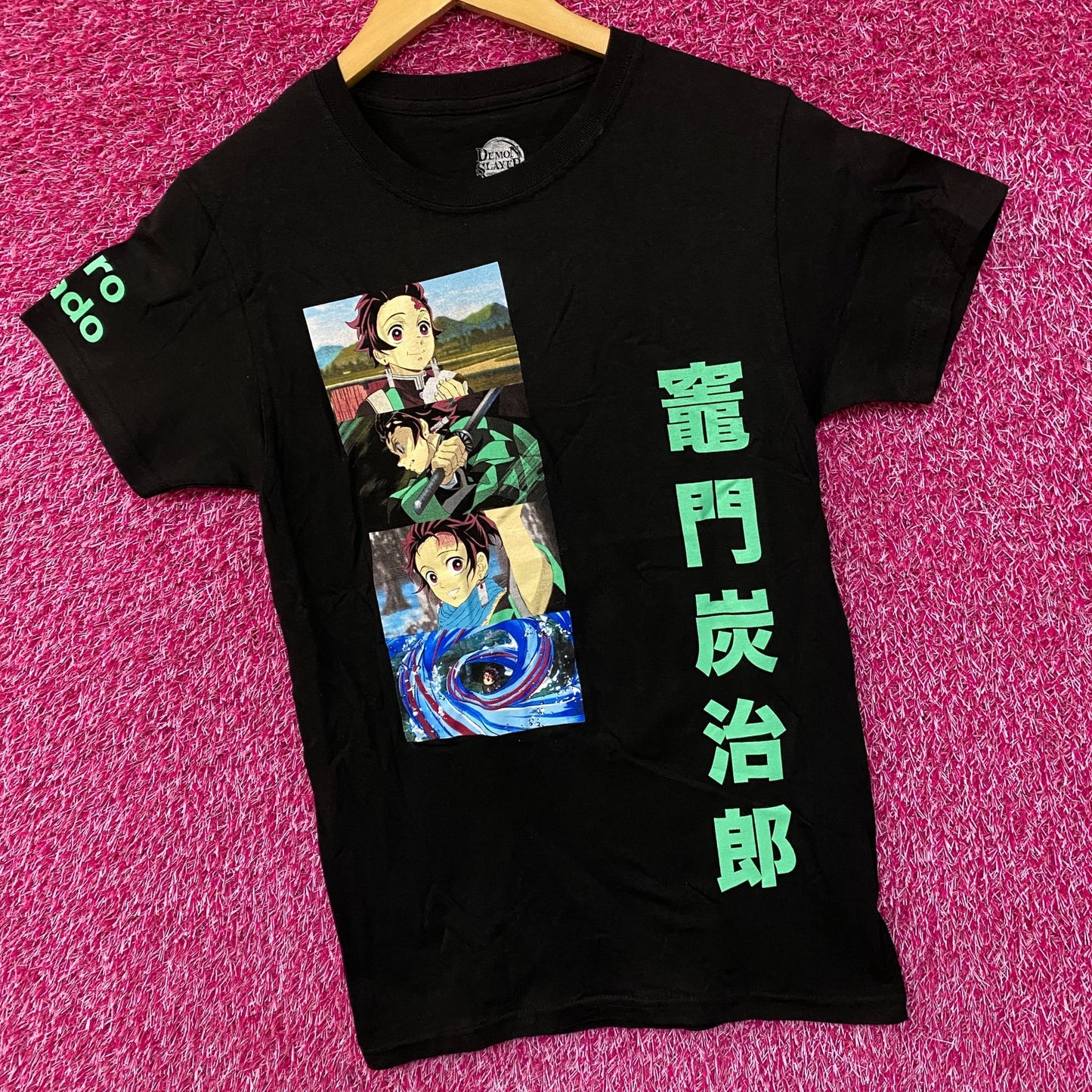 Demon Slayer : Kimetsu no Yaiba - Tanjiro Kamado Anime T-Shirt Extra Small