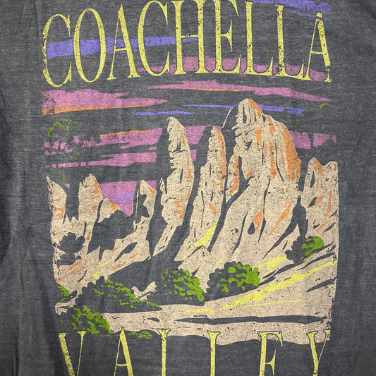 Coachella Valley Vintage-Style Graphic Design T-Shirt Medium